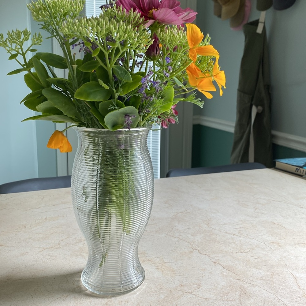 Mid-Century Modern Vase - Picture 11 of 11